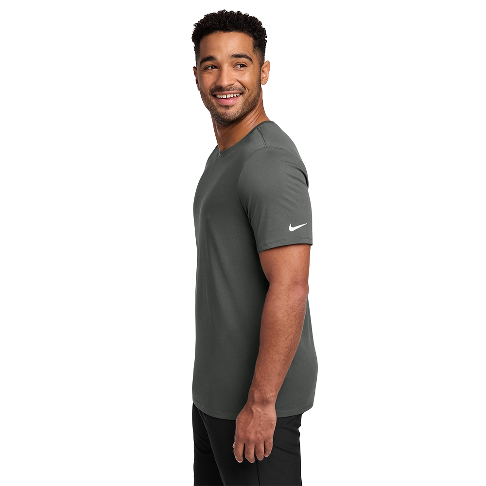 NKBQ5231_Anthracite_Model_Side